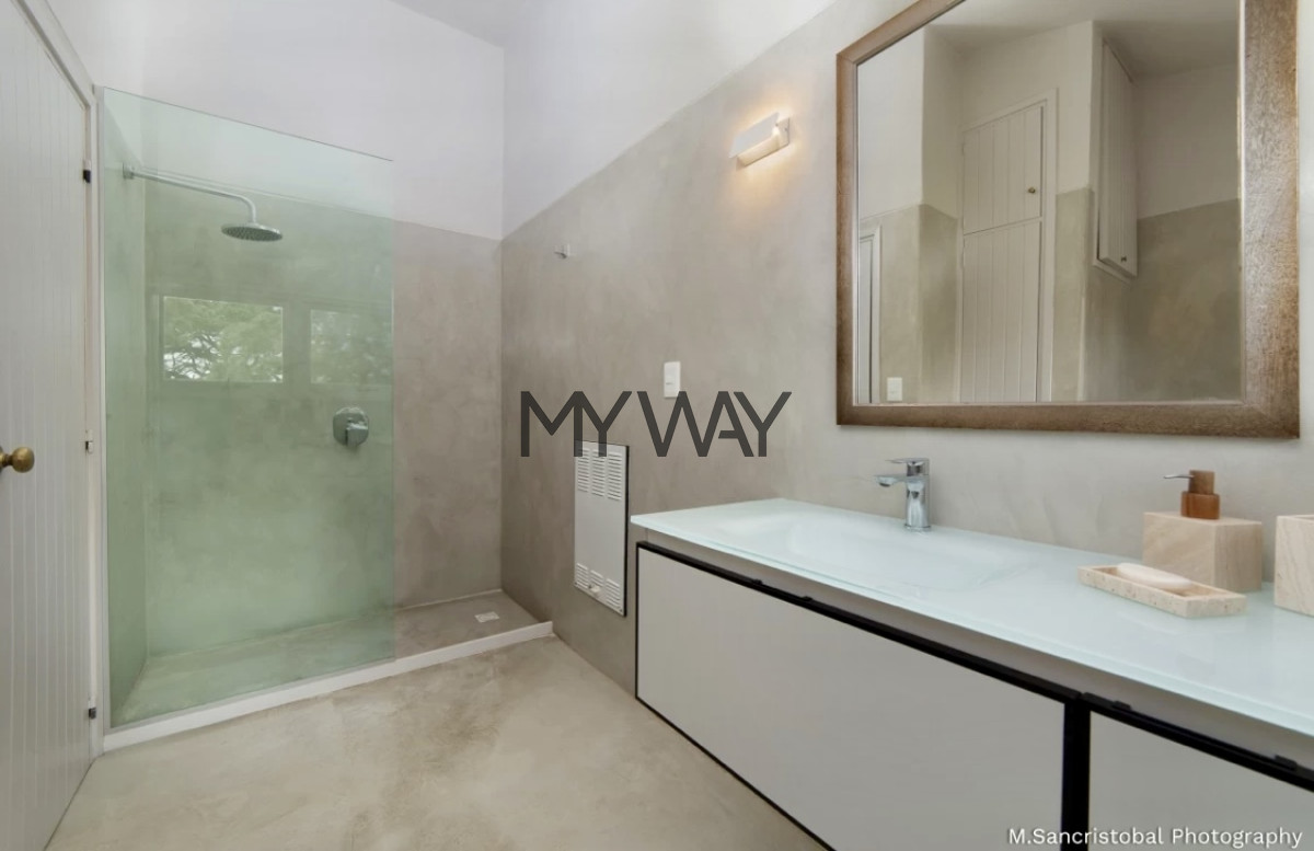 Casa ID.286/Venta-Casa-4-dormitorios-Playa-mansa-1-cuadra-playa-Punta-del-Este - Venta Casa 4 dormitorios Playa mansa 1 cuadra playa Punta del Este