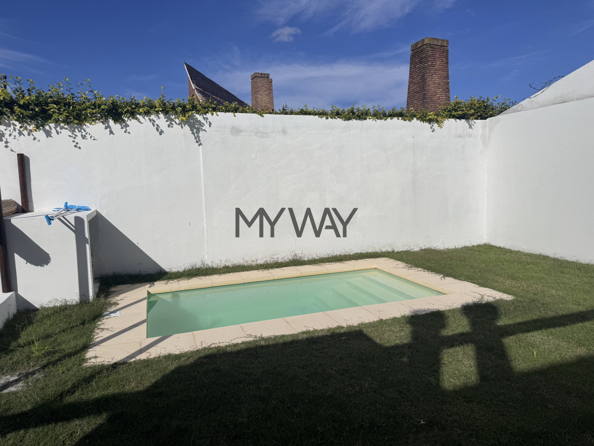 Casa ID.367/Casa-PH-3-dormitorios-con-Piscina-Carrasco-Sur - Casa PH 3 dormitorios con Piscina Carrasco Sur