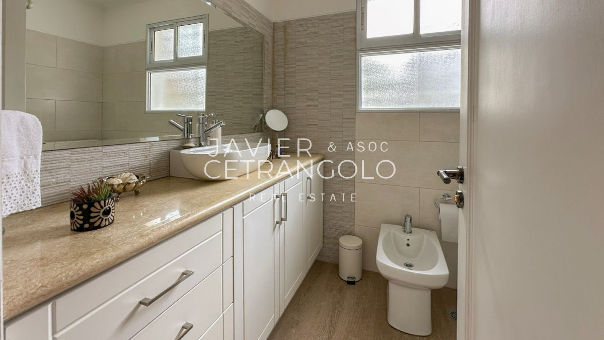 Casa ID.323 - Excelente Casa 4 Dormitorios con Piscina Punta Carretas