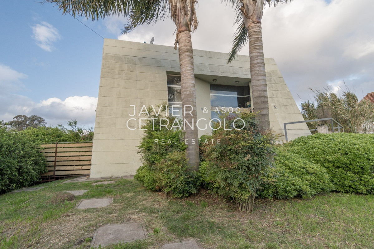 Casa ID.217 - Casa en venta 2 dormitorios, El Pinar, Ciudad de la Costa. A metros de la playa!