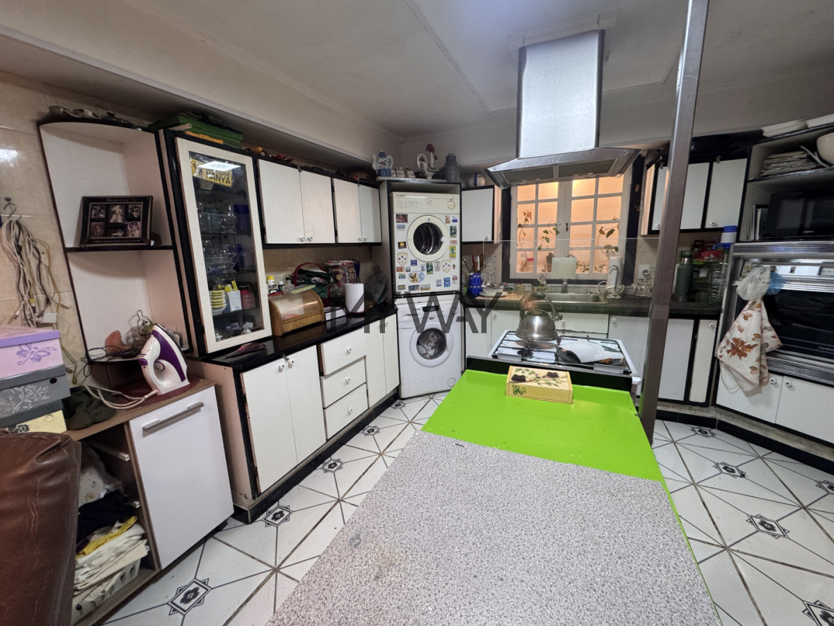 Casa ID.396/Casa,-excelente-punto-Comercial-Barrio-Reus - Casa, excelente punto Comercial Barrio Reus