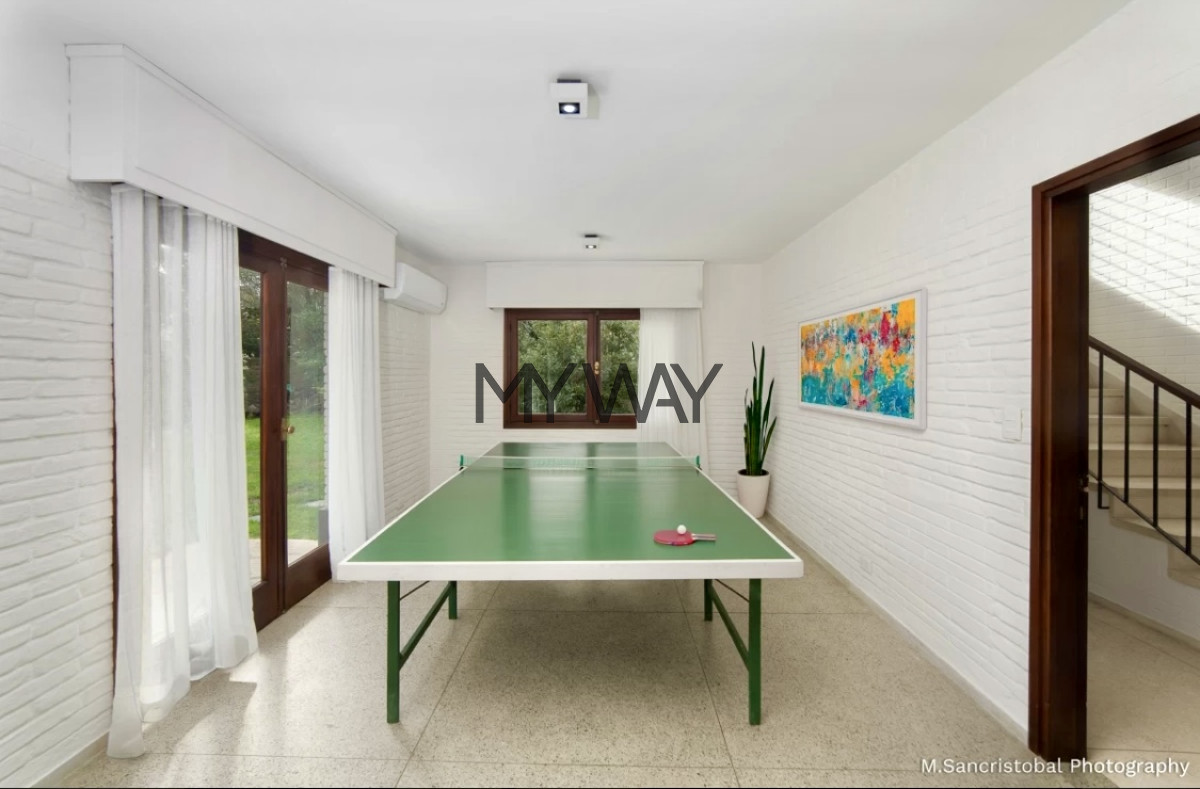 Casa ID.286/Venta-Casa-4-dormitorios-Playa-mansa-1-cuadra-playa-Punta-del-Este - Venta Casa 4 dormitorios Playa mansa 1 cuadra playa Punta del Este