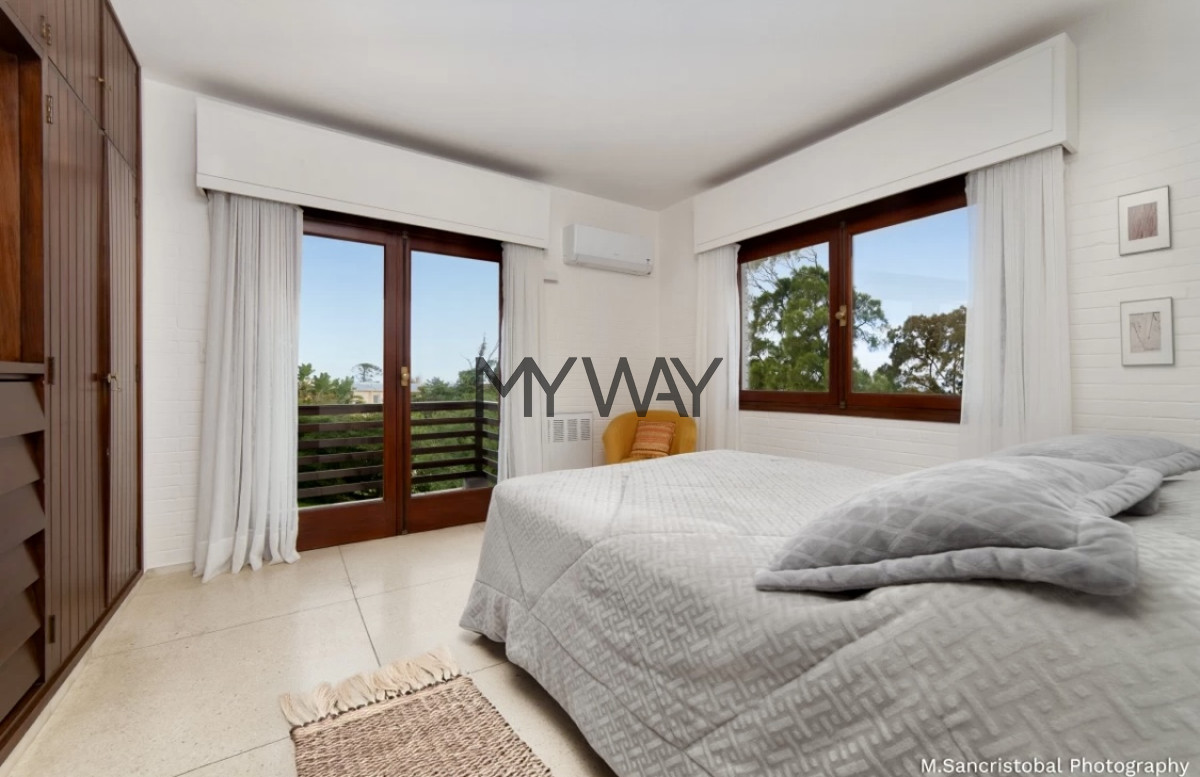 Casa ID.286/Venta-Casa-4-dormitorios-Playa-mansa-1-cuadra-playa-Punta-del-Este - Venta Casa 4 dormitorios Playa mansa 1 cuadra playa Punta del Este