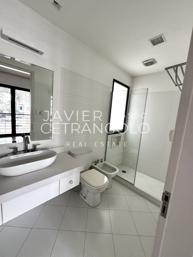 Casa ID.322 - Casa en Punta Carretas, Ideal Empresa Salida a 2 calles