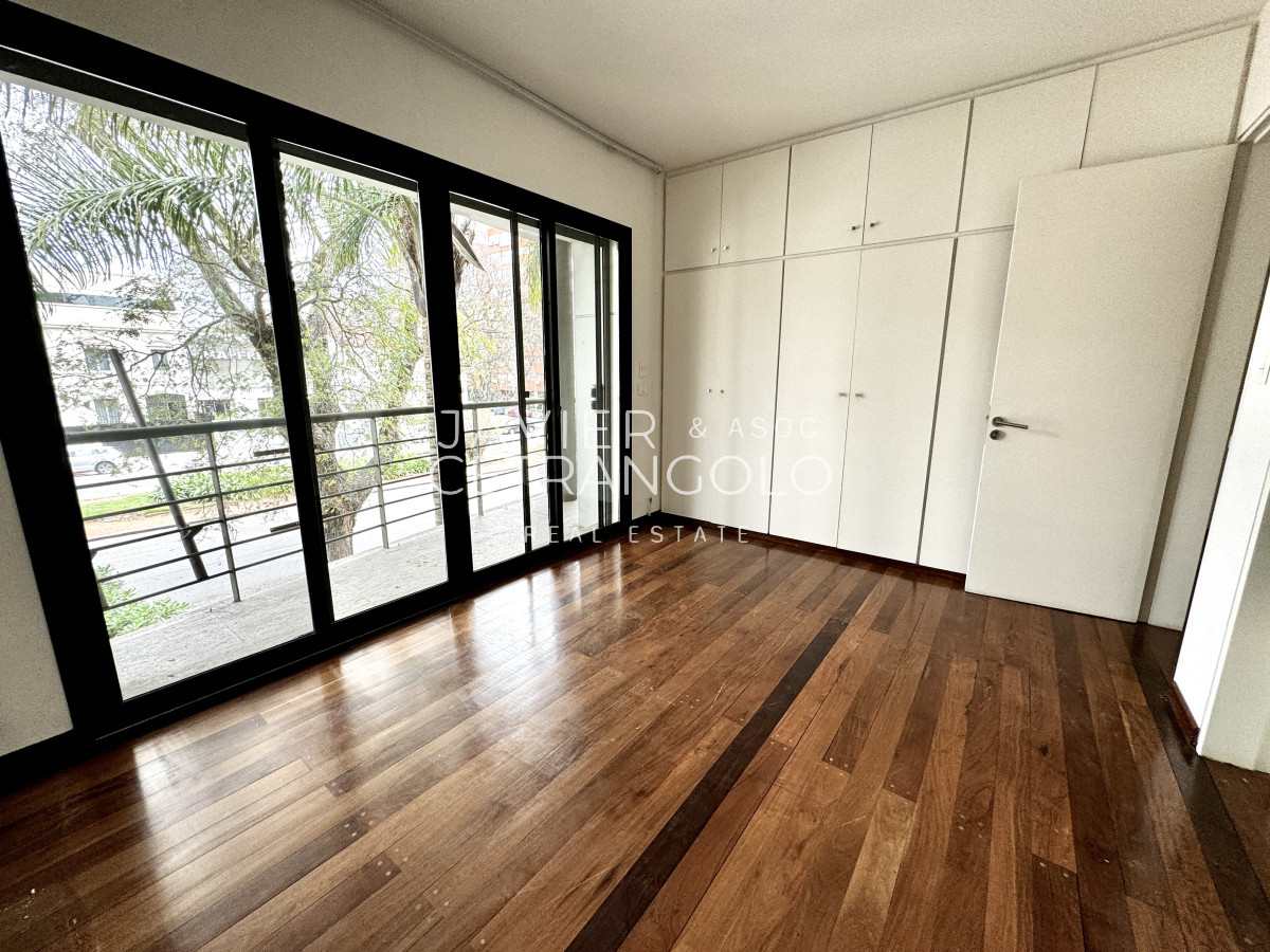 Casa ID.322 - Casa en Punta Carretas, Ideal Empresa Salida a 2 calles