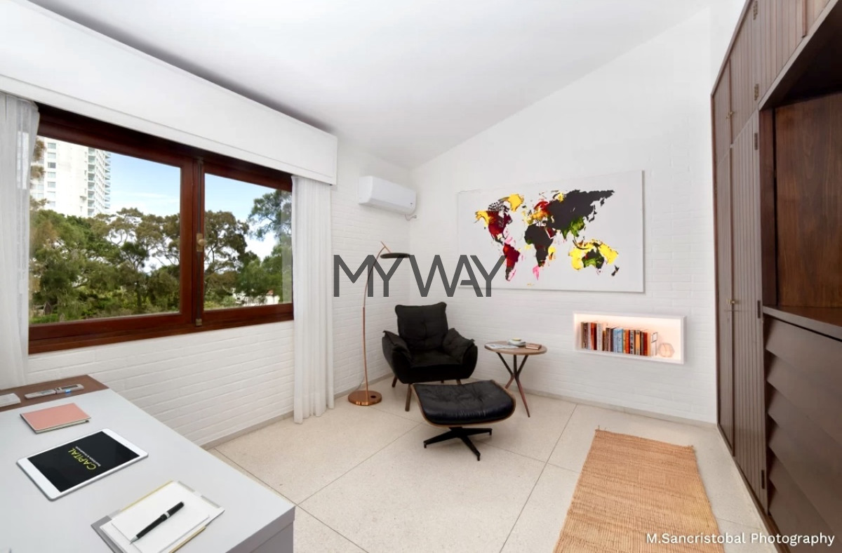 Casa ID.286/Venta-Casa-4-dormitorios-Playa-mansa-1-cuadra-playa-Punta-del-Este - Venta Casa 4 dormitorios Playa mansa 1 cuadra playa Punta del Este