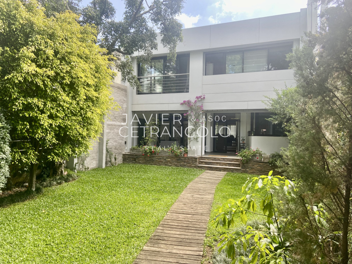 Casa ID.322 - Casa en Punta Carretas, Ideal Empresa Salida a 2 calles