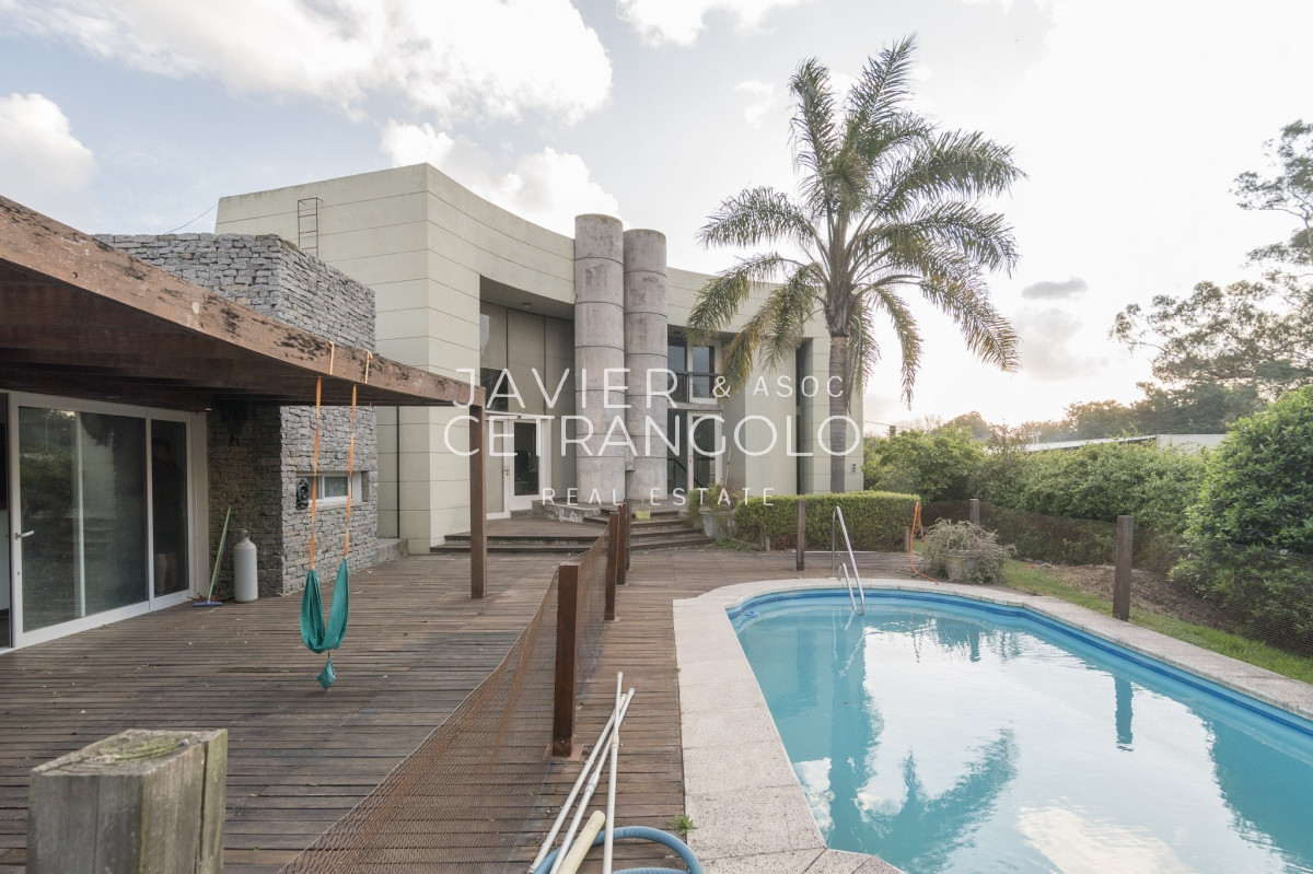Casa ID.217 - Casa en venta 2 dormitorios, El Pinar, Ciudad de la Costa. A metros de la playa!