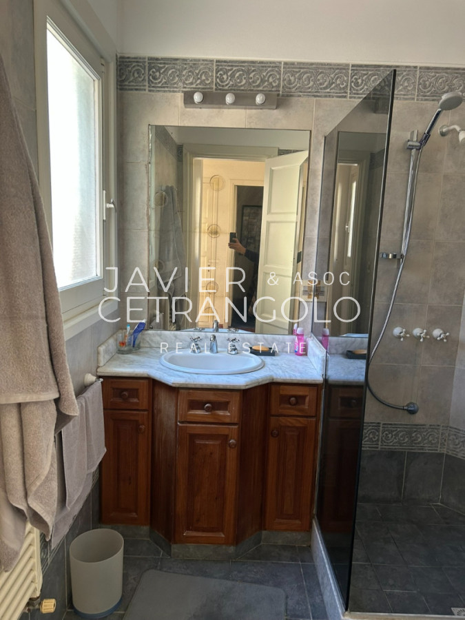 Casa ID.406 - Casa Clasica  5 dormitorios Carrasco Sur