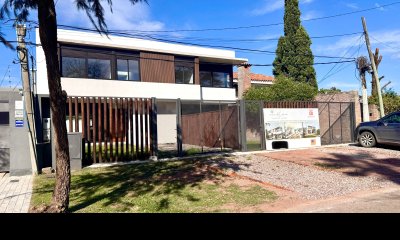 Casa PH 3 dormitorios con Piscina Carrasco Sur