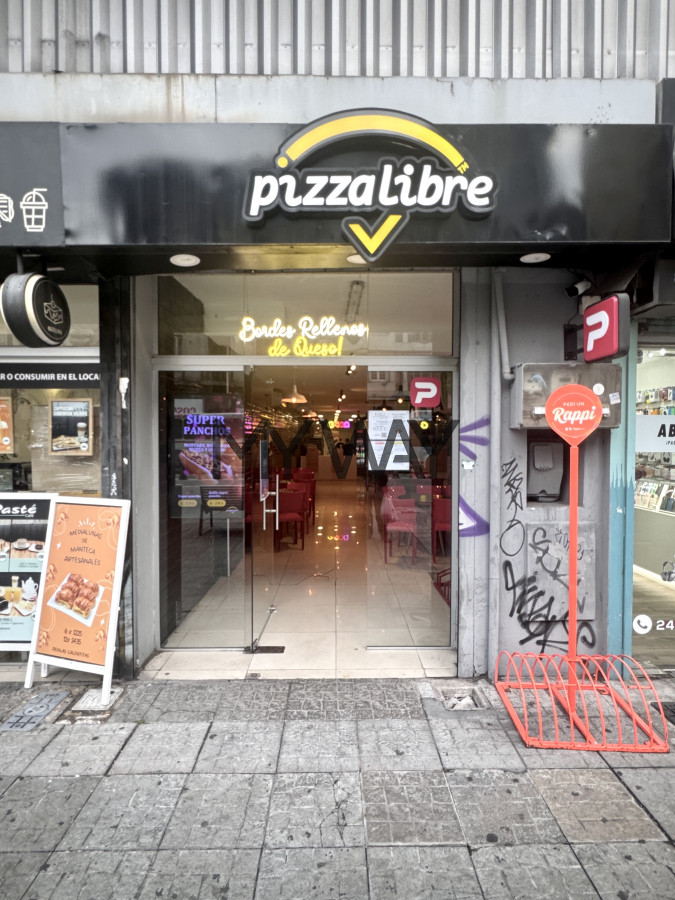Local Comercial ID.363/Local-Comercial-sobre-18-de-Julio-con-renta - Local Comercial sobre 18 de Julio con renta