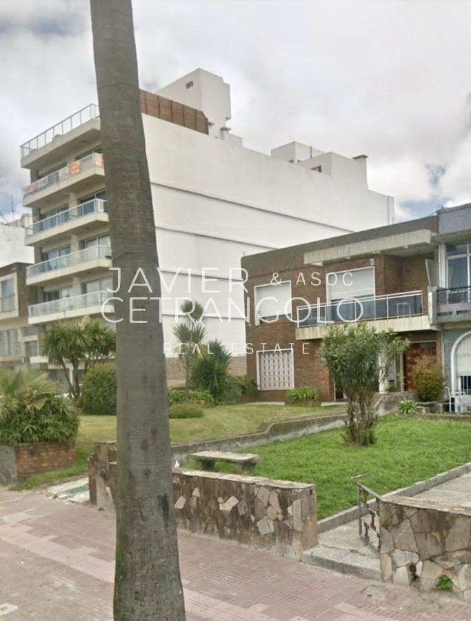 Terreno ID.75 - Rambla Buceo  terreno frente al mar para desarrollo