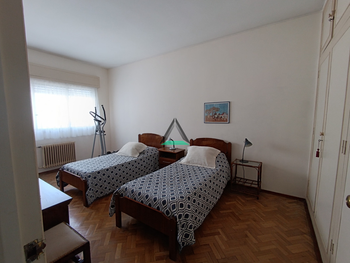 Apartamento ID.106 - VENTA APARTAMENTO FAMILIA GRANDE, UNIVERSIDADES, ENTRETENIMIENTOS, SERVICIOS !!