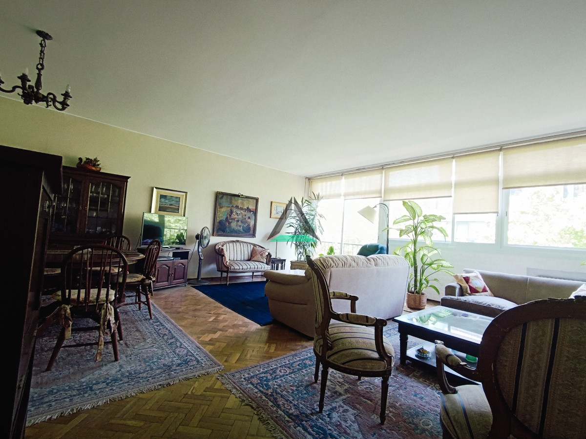 Apartamento ID.106 - VENTA APARTAMENTO FAMILIA GRANDE, UNIVERSIDADES, ENTRETENIMIENTOS, SERVICIOS !!