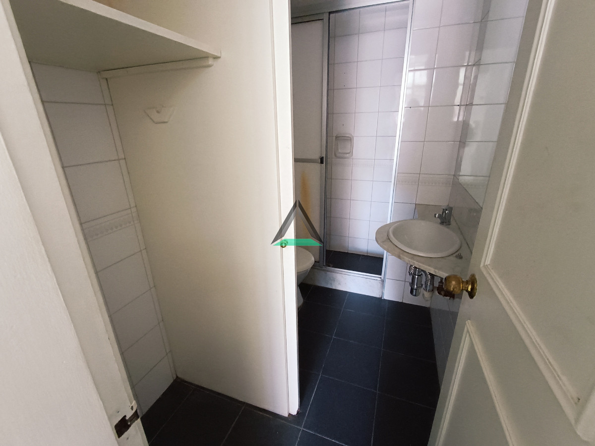 Apartamento ID.110 - ALQUILER MONOAMBIENTE 35 MTS.2 CON DIVISION DE DORMITORIO PUNTA CARRETAS 