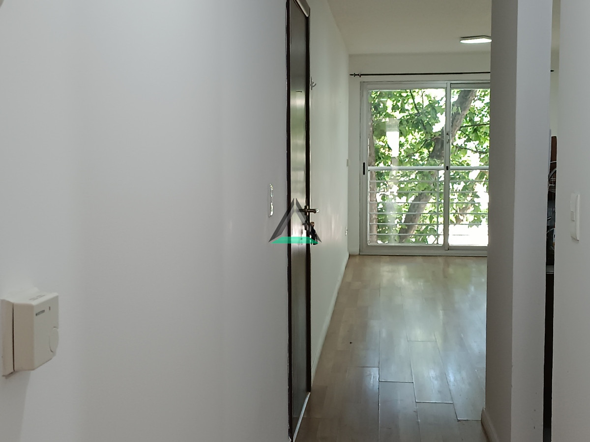 Apartamento ID.77 - VENTA APARTAMENTO PQUE BATLLE 1 DORM. CON GARAGE PARA RENTA