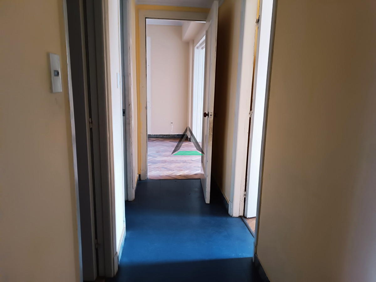 Apartamento ID.92 - VENTA APARTAMENTO PLAZA INDEPENDENCIA A RECICLAR 