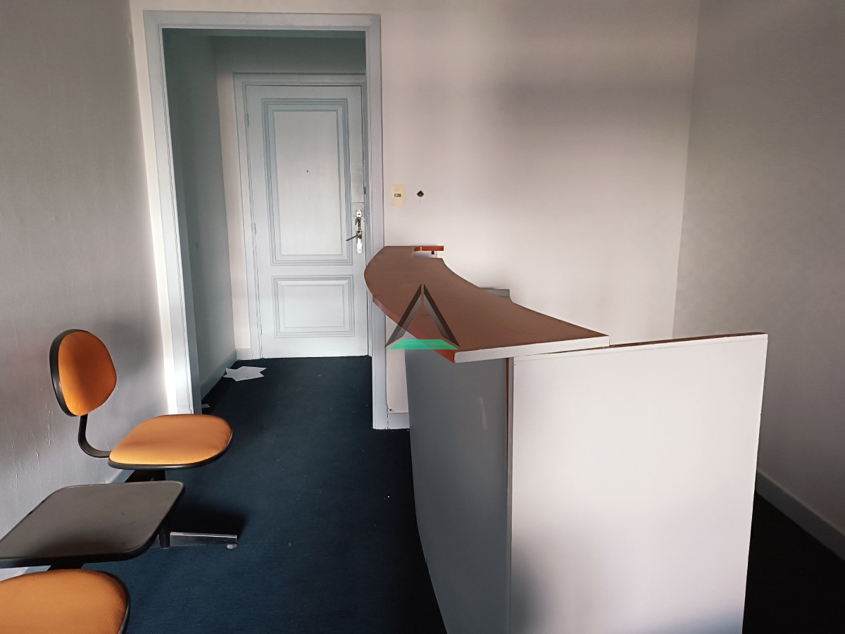 Apartamento ID.92 - VENTA APARTAMENTO PLAZA INDEPENDENCIA A RECICLAR 