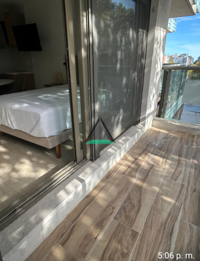Apartamento ID.144 - ALQUILER APARTAMENTO MONOAMBIENTE PUNTA CARRETAS TERRAZA GRANDE TODO NUEVO!