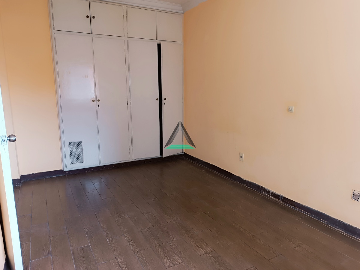 Apartamento ID.92 - VENTA APARTAMENTO PLAZA INDEPENDENCIA A RECICLAR 