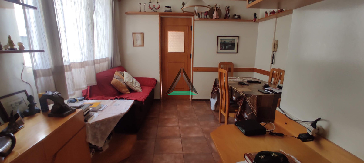 Apartamento ID.50 - EXCELENTE PLANTA PLENO POCITOS DESPEJADO Y SOLEADO 