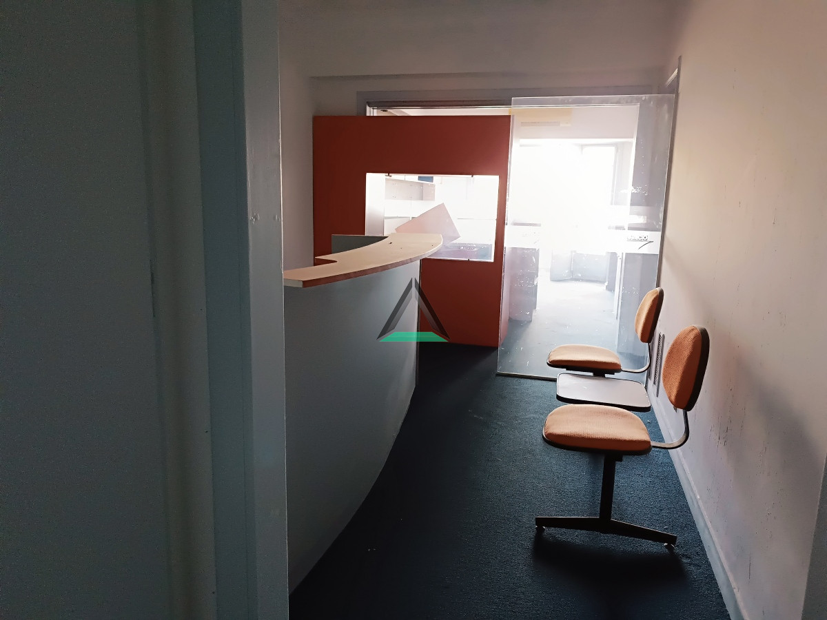 Apartamento ID.92 - VENTA APARTAMENTO PLAZA INDEPENDENCIA A RECICLAR 