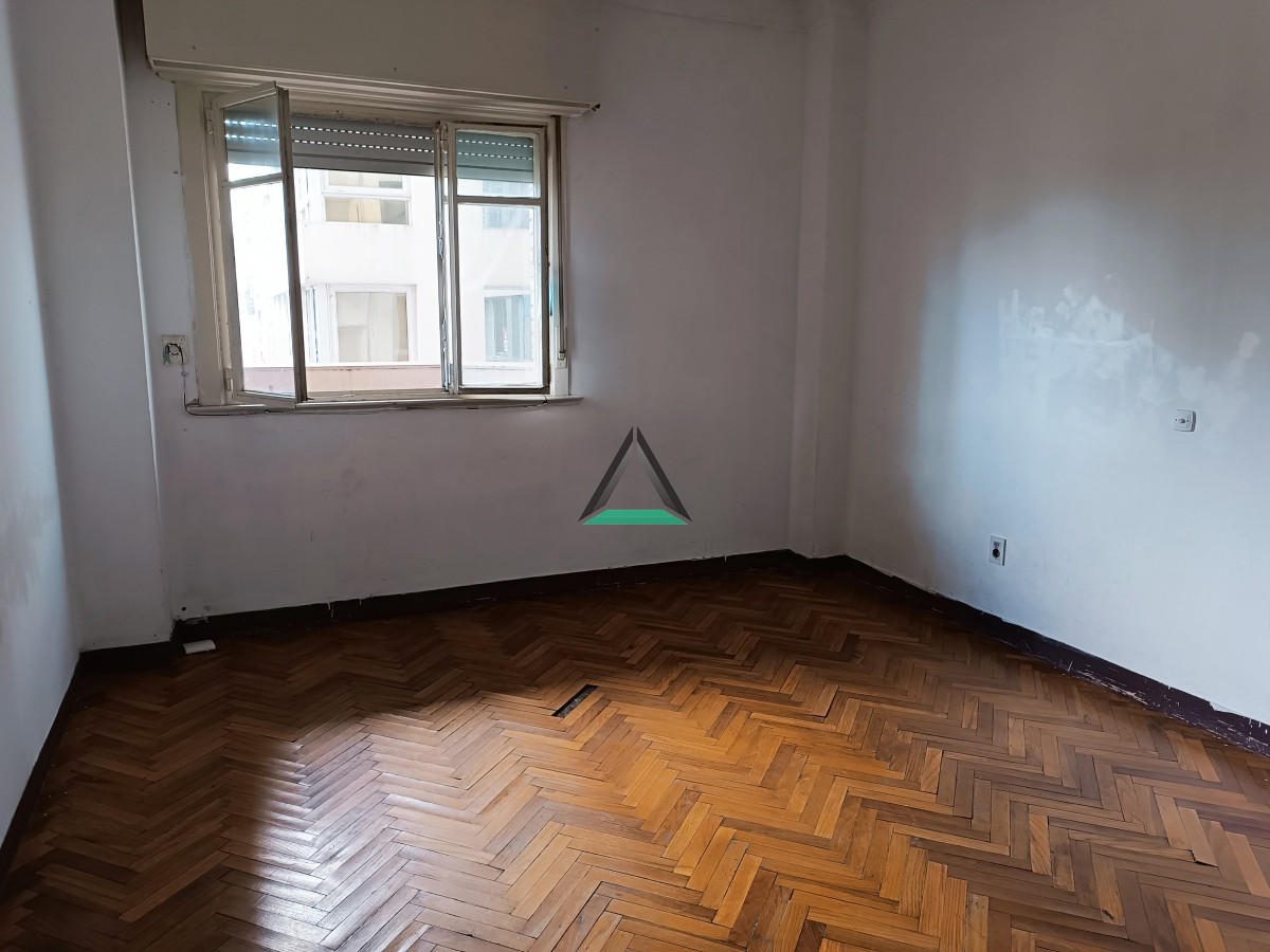 Apartamento ID.92 - VENTA APARTAMENTO PLAZA INDEPENDENCIA A RECICLAR 