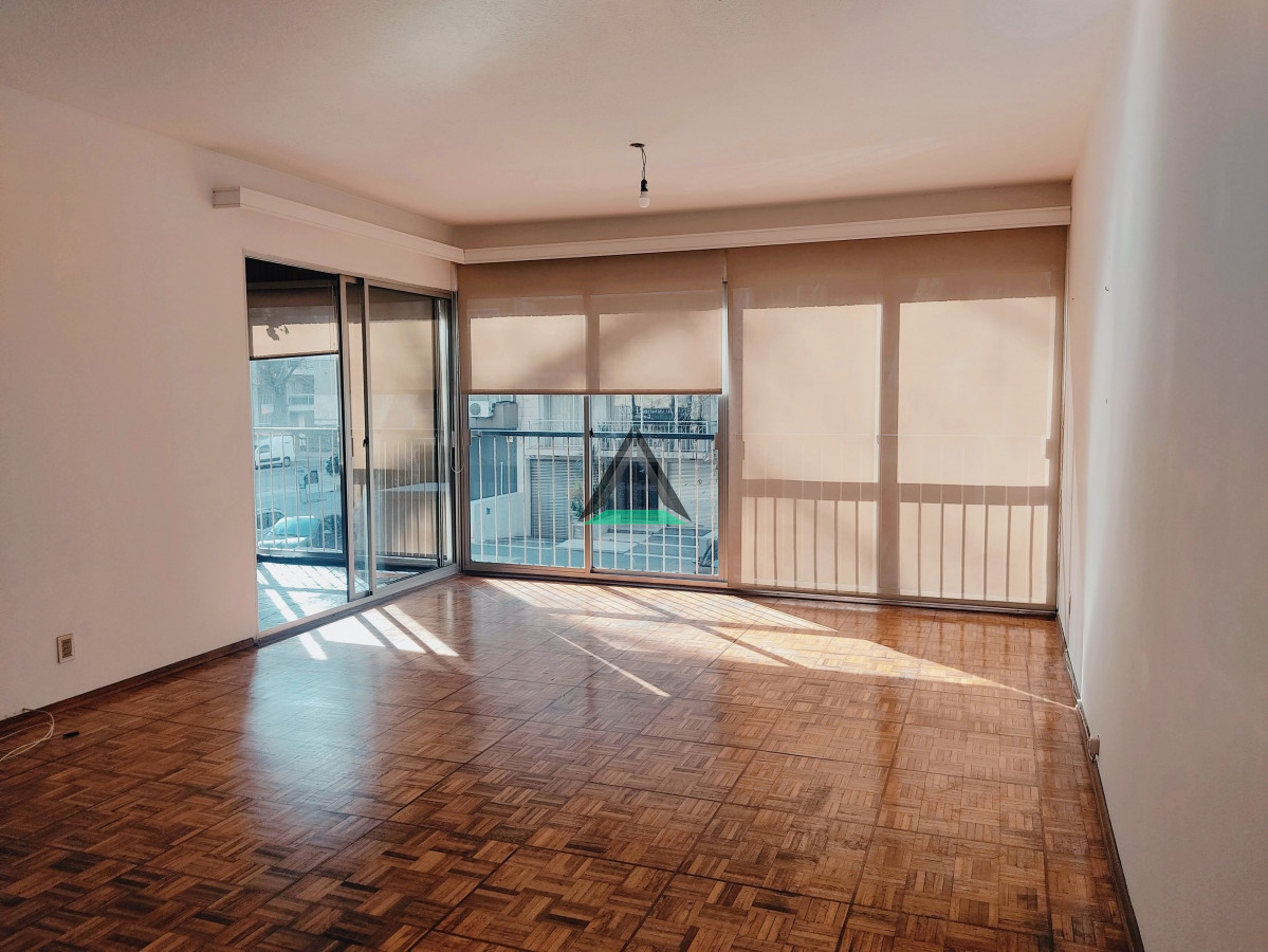 Apartamento ID.56 - SCOSERÍA 100 mts. DE RAMBLA