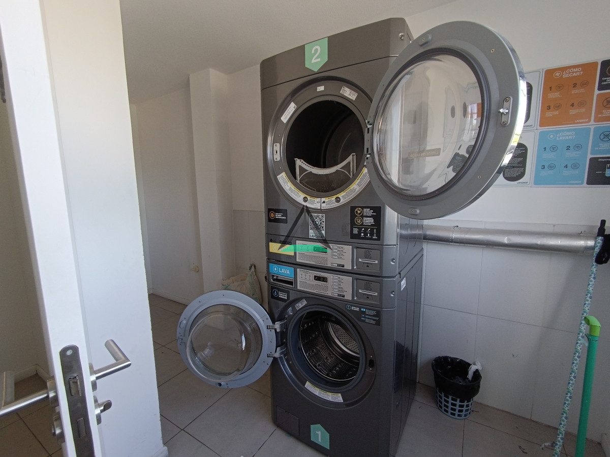 Apartamento ID.77 - VENTA APARTAMENTO PQUE BATLLE 1 DORM. CON GARAGE PARA RENTA