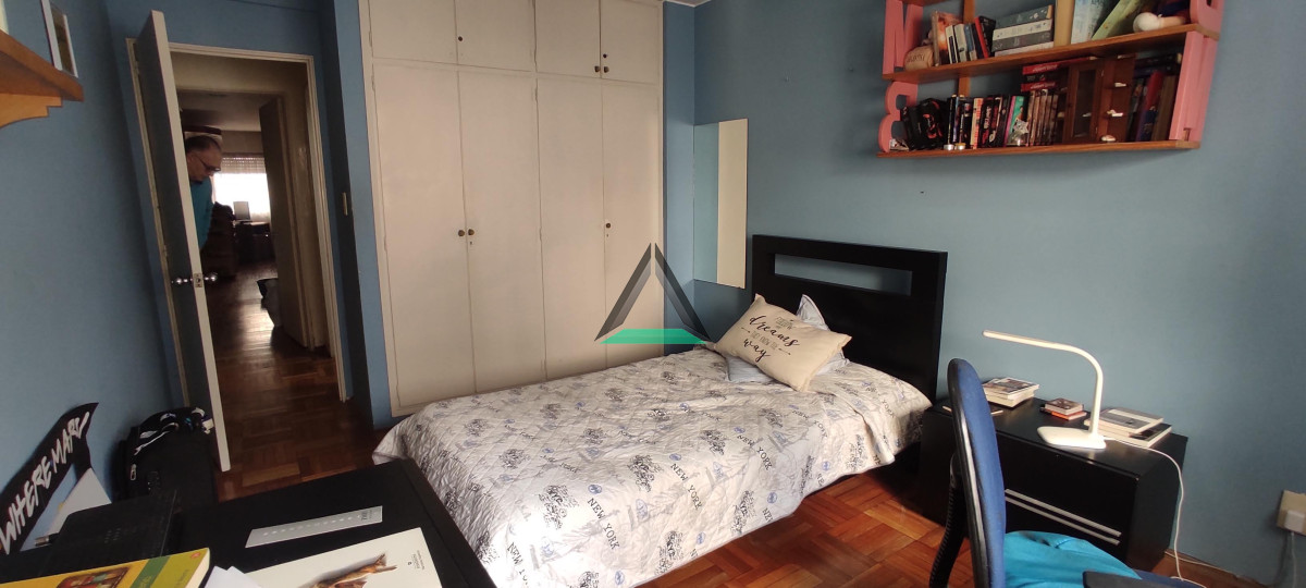 Apartamento ID.50 - EXCELENTE PLANTA PLENO POCITOS DESPEJADO Y SOLEADO 