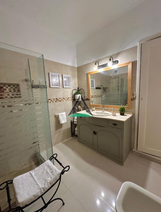 Apartamento ID.117 - VENTA APARTAMENTO 3 DORMITORIOS SEÑORIAL A NUEVO MUY LUMINOSO