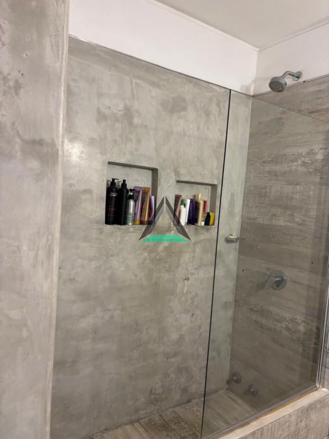 Apartamento ID.141 - A metros de Rambla, Pocitos living apaisado amplio 3 dorm y servicio garage grande