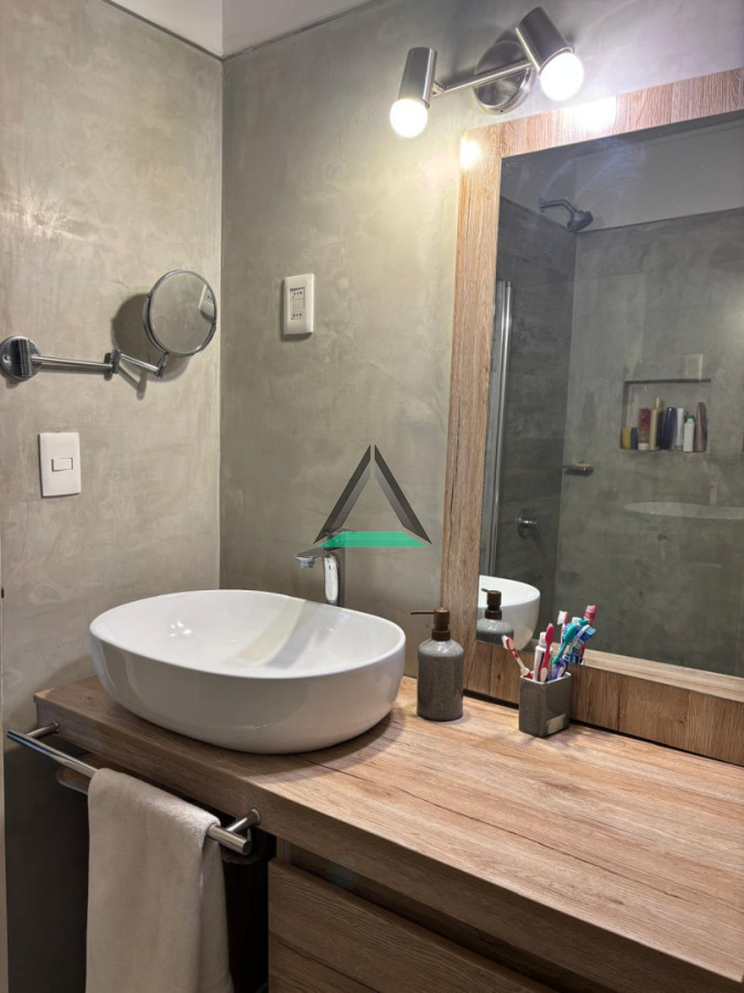 Apartamento ID.141 - A metros de Rambla, Pocitos living apaisado amplio 3 dorm y servicio garage grande