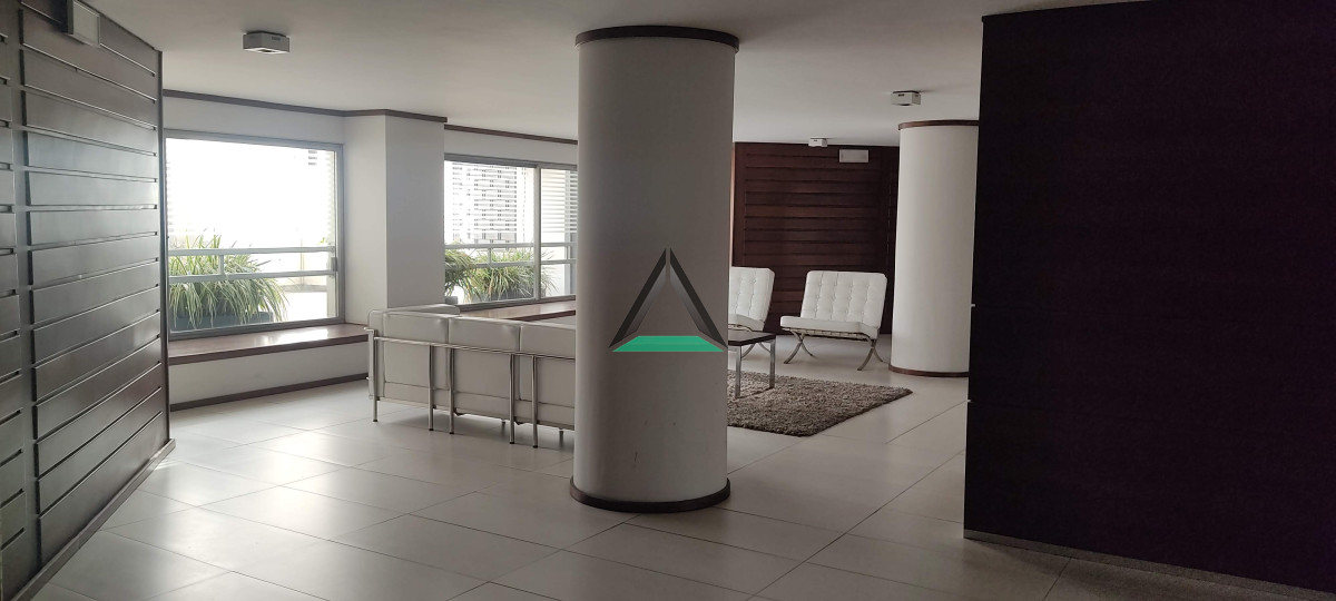 Apartamento ID.50 - EXCELENTE PLANTA PLENO POCITOS DESPEJADO Y SOLEADO 