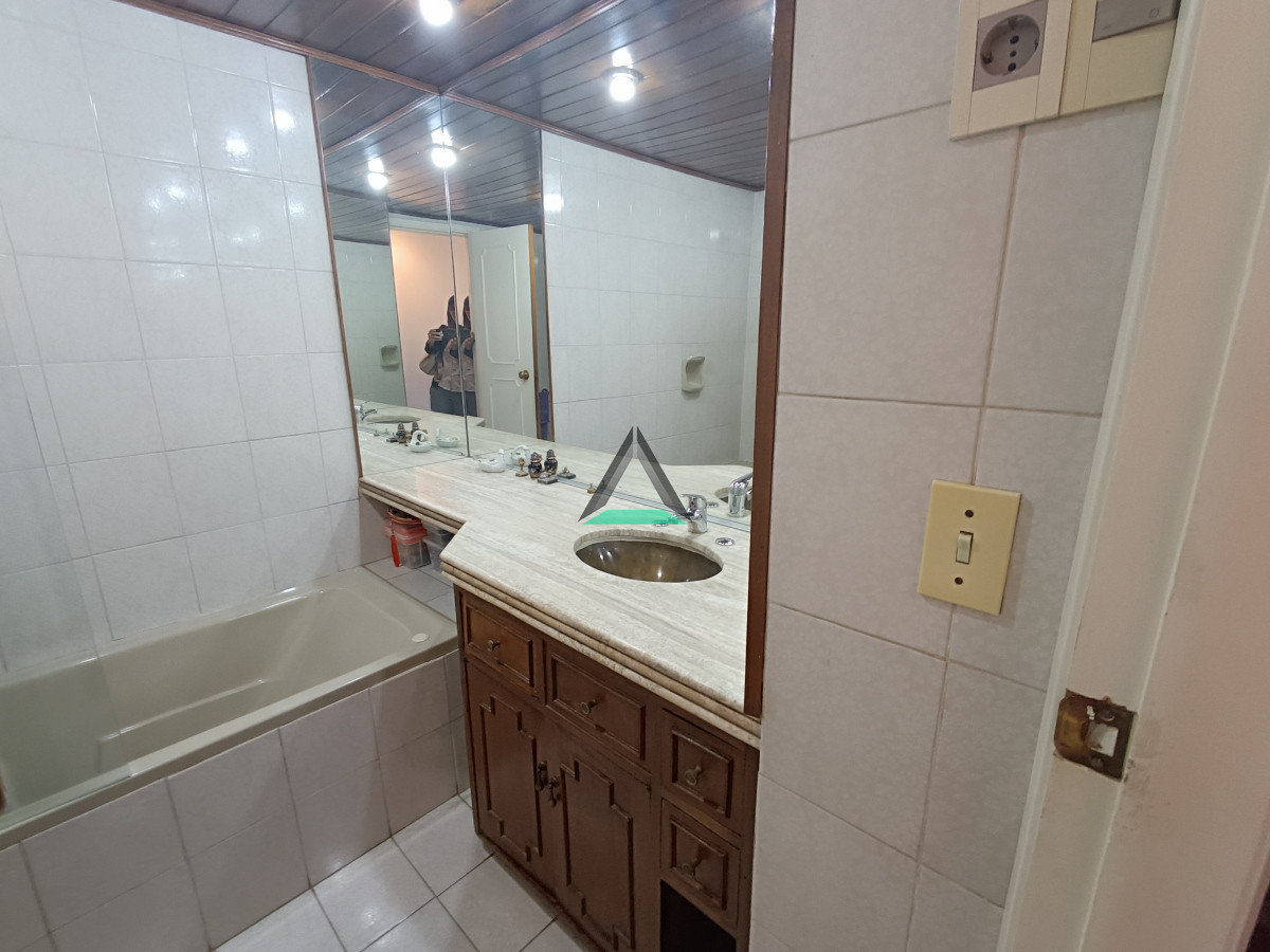 Apartamento ID.108 - ALQUILER APARTAMENTO SOBRE RAMBLA IDEAL DIPLOMATICOS, CONTRATADOS TOTALMENTE EQUIPADO