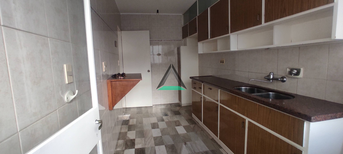 Apartamento ID.56 - SCOSERÍA 100 mts. DE RAMBLA