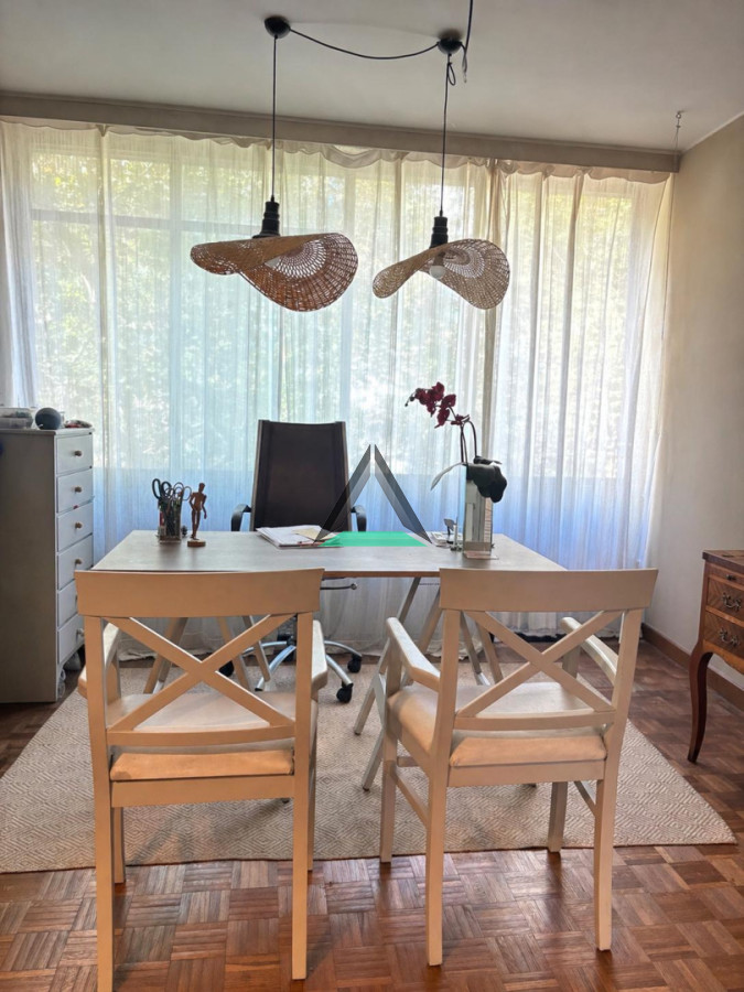 Apartamento ID.141 - A metros de Rambla, Pocitos living apaisado amplio 3 dorm y servicio garage grande