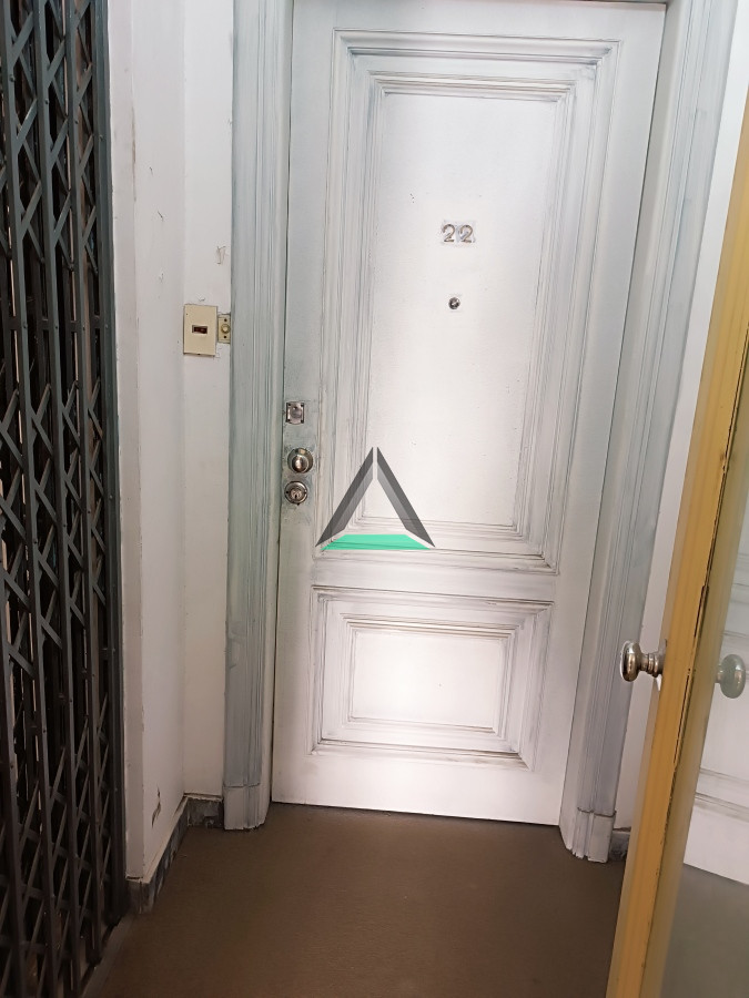 Apartamento ID.92 - VENTA APARTAMENTO PLAZA INDEPENDENCIA A RECICLAR 