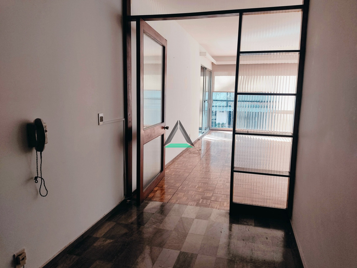Apartamento ID.56 - SCOSERÍA 100 mts. DE RAMBLA