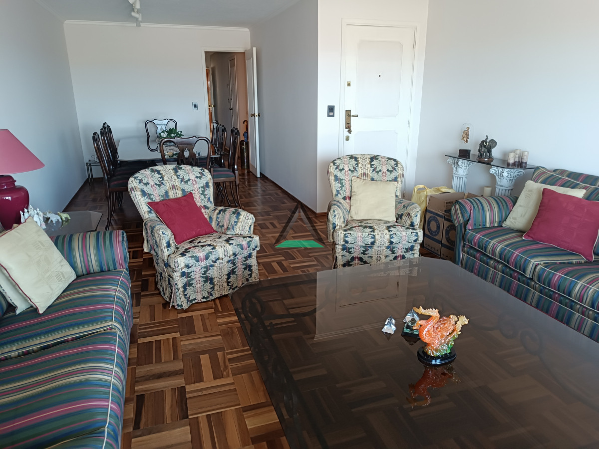 Apartamento ID.108 - ALQUILER APARTAMENTO SOBRE RAMBLA IDEAL DIPLOMATICOS, CONTRATADOS TOTALMENTE EQUIPADO