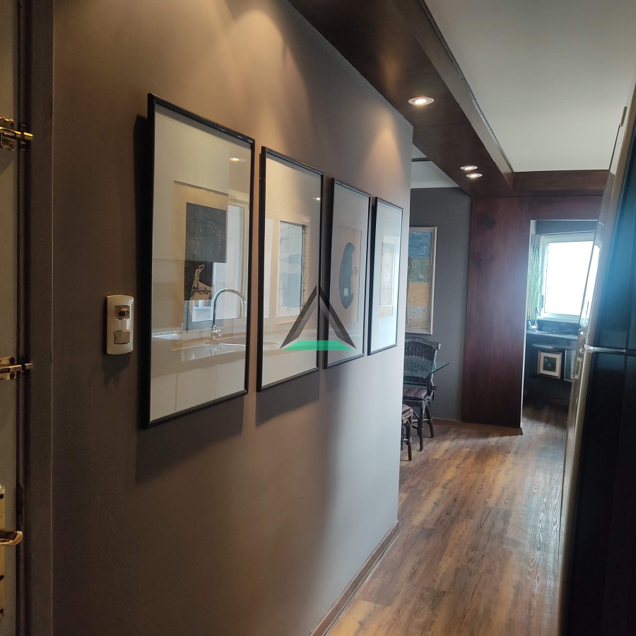 Apartamento ID.119 - VENTA APARTAMENTO GOLF SOBRE BULEVAR ARTIGAS, PISO ALTO, LIVING COMEDOR DE GRANDES DIMENSIONES, EXCELENTE, GARAGE FIJO