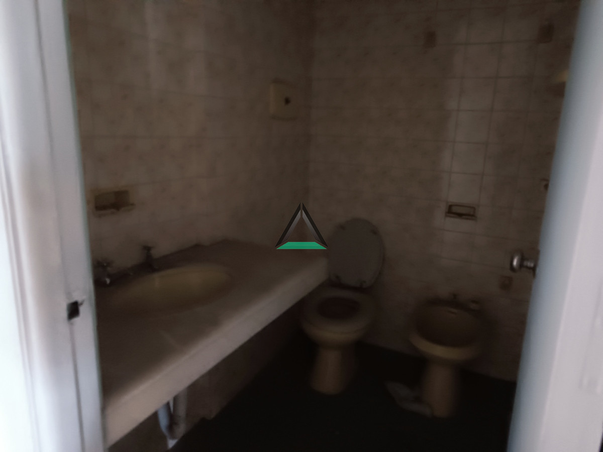 Apartamento ID.92 - VENTA APARTAMENTO PLAZA INDEPENDENCIA A RECICLAR 