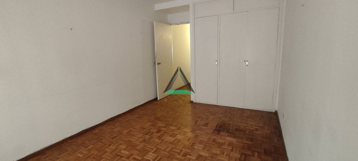 Apartamento ID.56 - SCOSERÍA 100 mts. DE RAMBLA