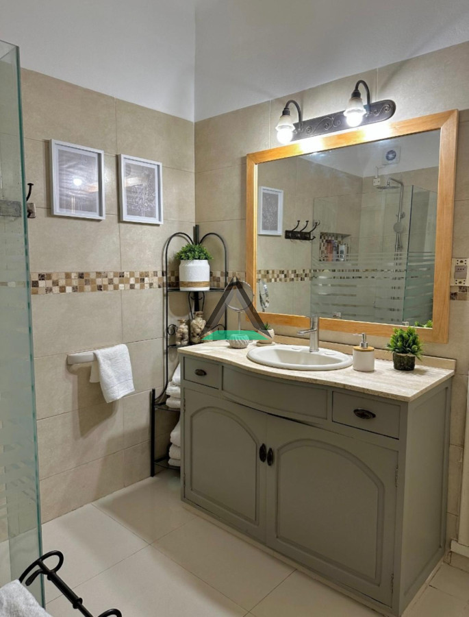 Apartamento ID.117 - VENTA APARTAMENTO 3 DORMITORIOS SEÑORIAL A NUEVO MUY LUMINOSO