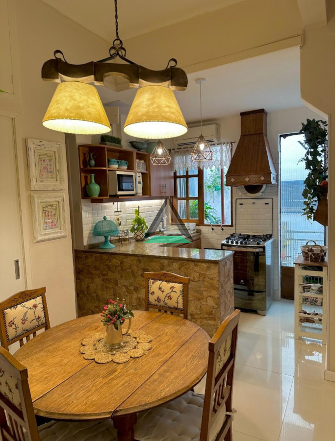 Apartamento ID.117 - VENTA APARTAMENTO 3 DORMITORIOS SEÑORIAL A NUEVO MUY LUMINOSO