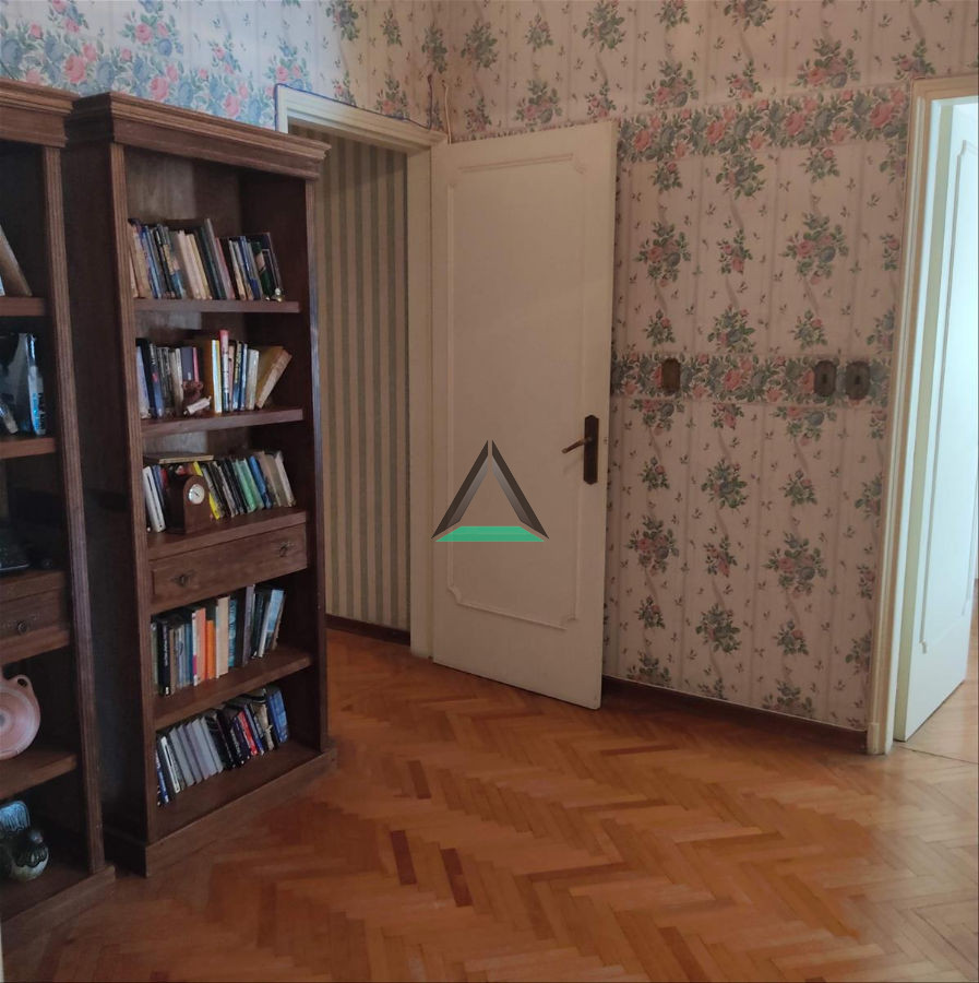 Apartamento ID.10 - Señorial Apartamento En Venta