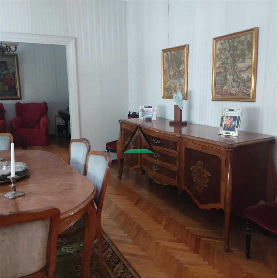 Apartamento ID.10 - Señorial Apartamento En Venta