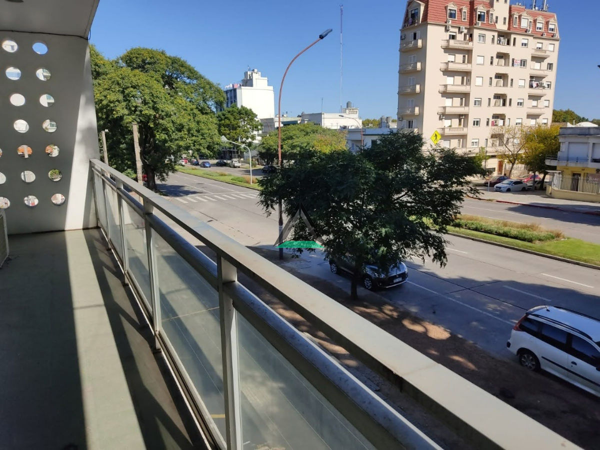Apartamento ID.23 - VENTA  2 DORM. TRES CRUCES TERRAZAS GDES. 