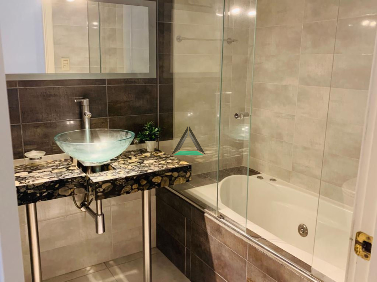Apartamento ID.2 - Alquiler categoría muebles metros Rambla