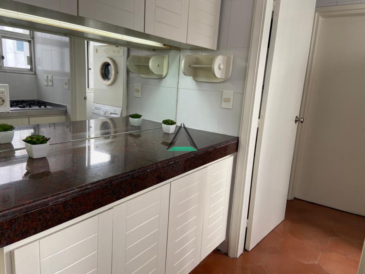 Apartamento ID.2 - Alquiler categoría muebles metros Rambla